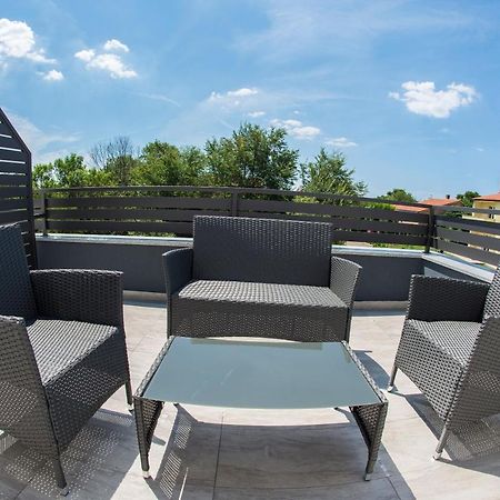 Apartments Mojeljeto 파자나 외부 사진