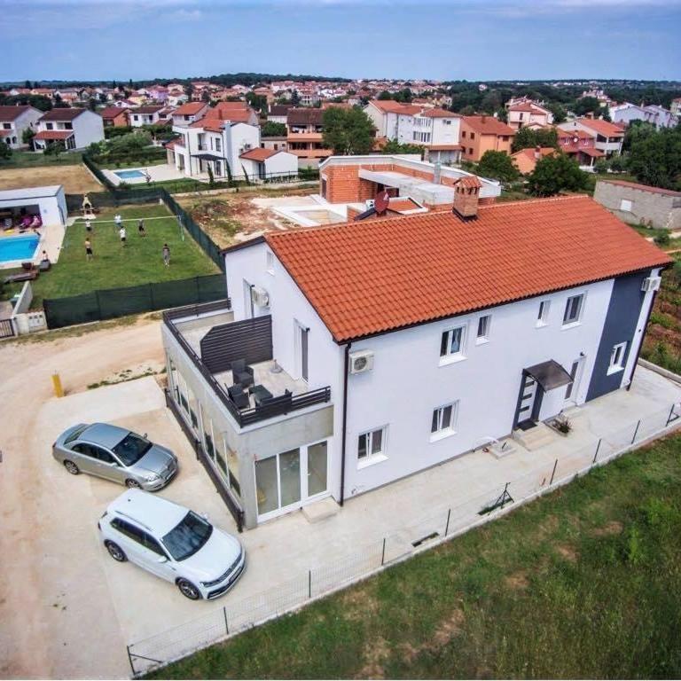 Apartments Mojeljeto 파자나 외부 사진