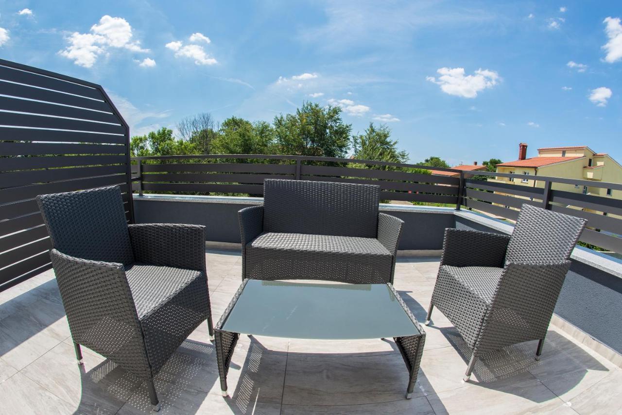 Apartments Mojeljeto 파자나 외부 사진